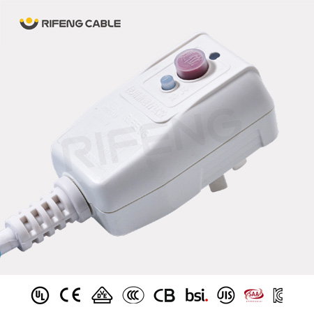 第?代3插(2P+PE)不可拆線漏電保護(hù)插頭